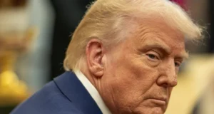 Трамп запевнив, що США захистять Червоне море від хуситів Трамп-відмахнувся-від-загрози-блокади-Червоного-моря-хуситами