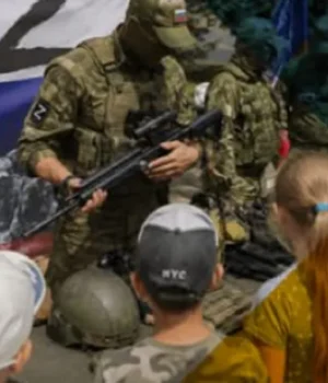 Окупанти-використовують-дітей-для-військової-пропаганди-на-ТОТ-України-–-ЦНС Окупанти-використовують-дітей-для-військової-пропаганди-на-ТОТ-України-–-ЦНС
