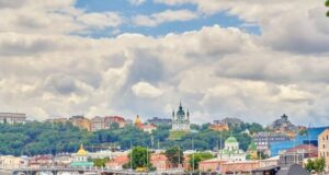 На Київ суне значне похолодання: синоптики попередили про зміну погоди в столиці На Київ-суне-значне-похолодання:-синоптики-попередили-про-зміну-погоди-в столиці