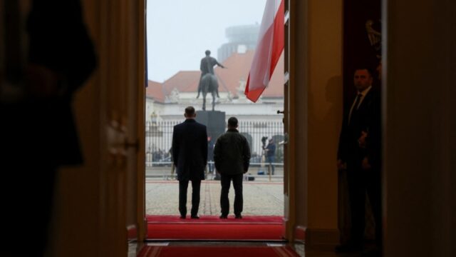Ставлення поляків до українських біженців: нові тенденції та виклики Найгірший-результат-за-десятиліття:-чому-змінилося-ставлення-поляків-до-українських-біженців