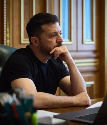 Зеленський обговорив із посланцями Трампа відновлення переговорів з РФ Зеленський обговорив із посланцями Трампа відновлення переговорів з РФ
