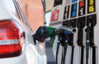 “Зростання буде швидким”: експерт прогнозує бензин і дизель по 100 гривень за літр “Зростання-буде-швидким”:-експерт-прогнозує-бензин-і-дизель-по-100-гривень-за-літр