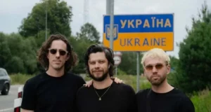 Австралійський гурт Breathe розповів про враження від України після ночі під обстрілами Австралійський гурт Breathe розповів про враження від України після ночі під обстрілами