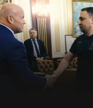 Україна-готова-до-системної-співпраці-з-Вашингтоном-у-сфері-оборони-–-Буданов-після-зустрічі-з.
