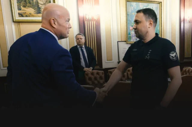 Україна готова до співпраці з США у сфері оборони, заявив Буданов Україна-готова-до-системної-співпраці-з-Вашингтоном-у-сфері-оборони-–-Буданов-після-зустрічі-з.