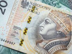 У Польщі в українців масово забирають виплати навіть без попередження У Польщі-в українців-масово-забирають-виплати-навіть-без-попередження