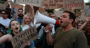 Дискусії щодо прав військовослужбовців на критику командування в Україні «На-килим»-за-допис-у-соцмережах.-Що-дозволено-військовим,-а-що-–-ні?