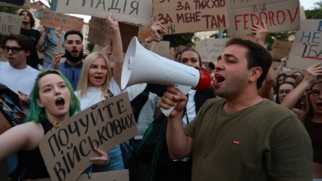 Дискусії щодо прав військовослужбовців на критику командування в Україні «На-килим»-за-допис-у-соцмережах.-Що-дозволено-військовим,-а-що-–-ні?