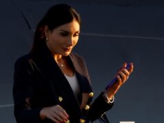 Лора Лумер змінює погляди на війну в Україні під час візиту до Києва «Мені-брехали-роками»:-впливова-maga-блогерка-змінила-ставлення-до-України