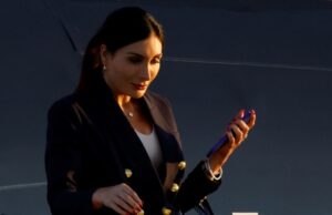 Лора Лумер змінює погляди на війну в Україні під час візиту до Києва «Мені-брехали-роками»:-впливова-maga-блогерка-змінила-ставлення-до-України