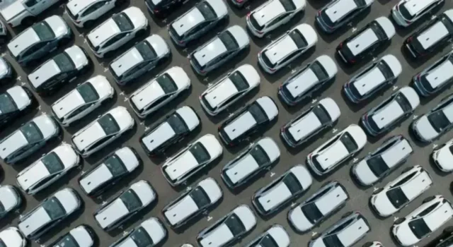Електромобілі лідирують за реєстраціями в ЄС у червні 2026 року Електромобілі-вперше-випередили-бензинові-авто-за-реєстраціями-в-ЄС-у-червні-2026