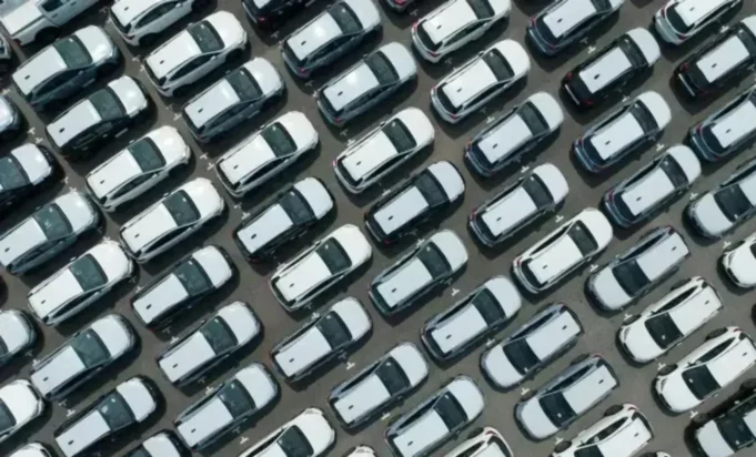 Електромобілі лідирують за реєстраціями в ЄС у червні 2026 року Електромобілі-вперше-випередили-бензинові-авто-за-реєстраціями-в-ЄС-у-червні-2026
