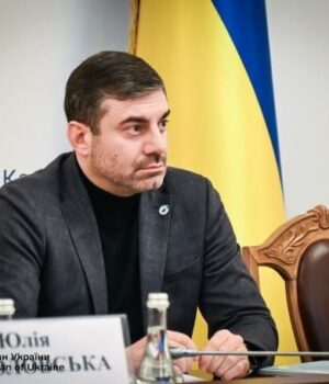 “Людина-з-ВІЛ-в-наряді-по-кухні”:-Лубінець-розкрив-шокувальні-деталі-про-мобілізацію