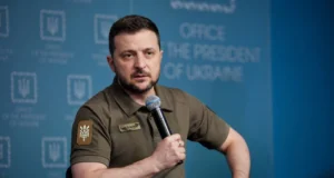 Зеленський висловив готовність підписати мирну угоду з Росією Зеленський-заявив,-що-готовий-підписати-мирну-угоду-в-Овальному-кабінеті