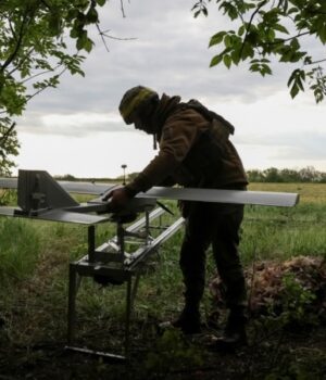 Нова-зброя-України:-повітряні-кулі-допомагають-бити-по-Криму