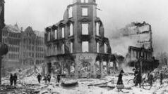 Операція Гоморра: Бомбардування Гамбурга у Липні 1943 року Операція-Гоморра:-як-у-липні-1943-го-удар-з-неба-перетворив-Гамбург-на-пекло