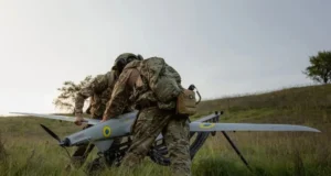 СБУ завдала ударів по російських військових об’єктах на Каспії СБУ-підтвердила-ураження-російського-ракетного-катера,-двох-вантажних-суден-та-нафтодобувної-платформи-на-Каспії