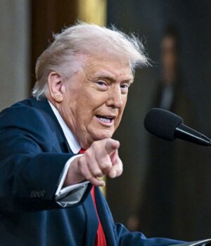 Трамп поновлює торговельну війну, – Bloomberg