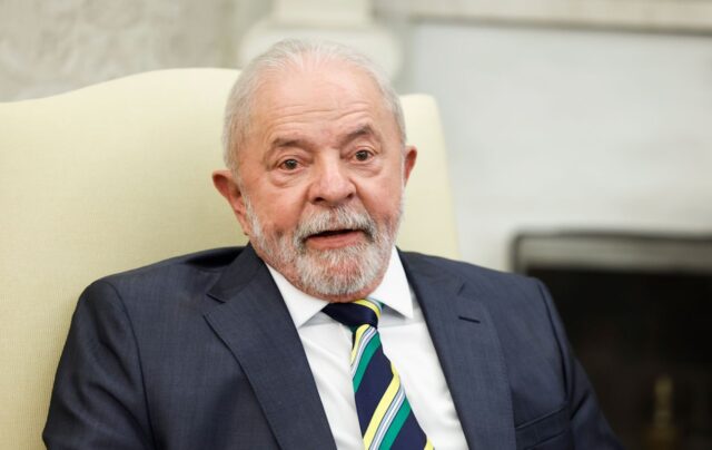 Бразилія відхилила візові запити чиновників адміністрації Трампа Бразилія не дала візи команді Трампа через загрозу впливу на вибори президента, – Reuters