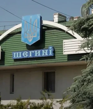 190222_1_large1534.webp Понад 200 людей очікують на перетин кордону з Польщею