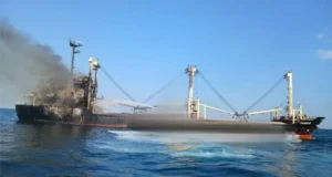Відео: в Одеській затоці перекинувся і тоне турецький суховантаж, атакований рф Відео: в Одеській затоці перекинувся і тоне турецький суховантаж, атакований рф