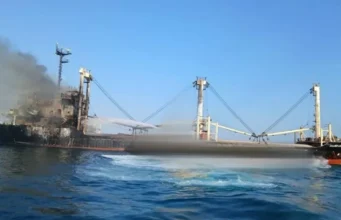 Відео: в Одеській затоці перекинувся і тоне турецький суховантаж, атакований рф Відео: в Одеській затоці перекинувся і тоне турецький суховантаж, атакований рф