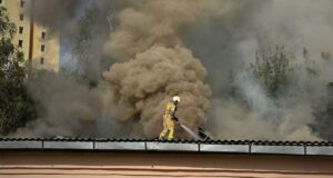 Російська атака на Чернігів: двоє загиблих, серед них дитина У Чернігові ліквідували наслідки смертельного удару РФ: розпочато розслідування