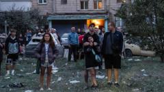 Життя після обстрілу: як кияни намагаються відновити свої домівки Життя-після-прильоту:-як-добитися-компенсації-–-три-історії-киян