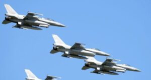 Дрони Росії все частіше прориваються до країни НАТО: F-16 довелося відкривати вогонь Дрони-Росії-все-частіше-прориваються-до країни-НАТО:-f-16-довелося-відкривати-вогонь