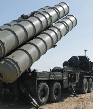 Установка С-400 і не тільки: ГУР вполювало “жирні” цілі в Криму (відео)