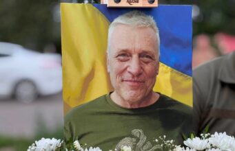 Нововолинськ попрощався з героєм Марком Разумовським У-Нововолинську-попрощалися-з-воїном-Марком-Разумовським