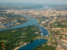 Замість пляжів і моря – села і Дунай: європейська країна переживає справжній туристичний бум Замість-пляжів-і-моря-–-села-і-Дунай:-європейська-країна-переживає-справжній-туристичний-бум