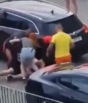 Розбита-голова,-порізана-шия-та-розірване-вухо-Що-відомо-про-напад-на-українську-пару-у.