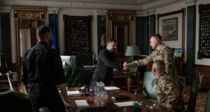 «Кастинг» на головкома ЗСУ: хто відмовився від посади і чому Зеленський обрав Драпатого «Кастинг»-на головкома-ЗСУ:-хто-відмовився-від-посади-і чому-Зеленський-обрав-Драпатого
