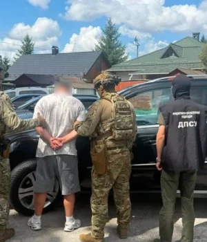 На Буковині затримали чоловіка, який за $5 тисяч обіцяв переправити ухилянта до Румунії