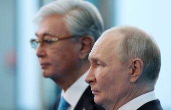 Президент Казахстану закликав до завершення війни в Україні під час зустрічі з Путіним На-прохання-Сі-Цзіньпіна?-Що-змусило-президента-Казахстану-сказати-Путіну-про-необхідність-зупинити-війну-з.