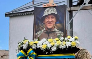 Прощання з Захисником України Юрієм Сергеєвим у Нововолинську Нововолинська-громада-попрощалася-із-Захисником-Юрієм-Сергеєвим