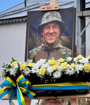 Нововолинська-громада-попрощалася-із-Захисником-Юрієм-Сергеєвим