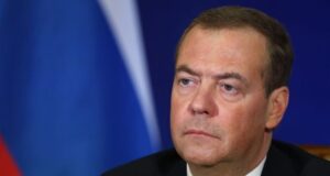 У Росії заговорили про нову мобілізацію: Медведєв виступив із терміновою заявою У Росії-заговорили-про-нову-мобілізацію:-Медведєв-виступив-із терміновою-заявою
