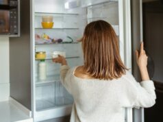 Не лимон і не кава: ось що найкраще прибирає запах у холодильнику — 7 простих і дієвих способів Не лимон-і не кава:-ось-що найкраще-прибирає-запах-у холодильнику —-7 простих-і дієвих-способів