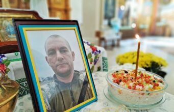 У Ковелі провели в останню дорогу військового Богдана Никонюка У-Ковелі-провели-в-останню-дорогу-військового-Богдана-Никонюка