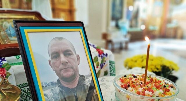 У Ковелі провели в останню дорогу військового Богдана Никонюка У-Ковелі-провели-в-останню-дорогу-військового-Богдана-Никонюка