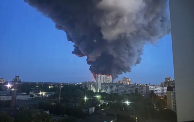 Волгоград під атакою: можливі удари по нафтопереробному заводу та логістичному центру НПЗ та Wildberries могли потрапити під атаку у Волгограді