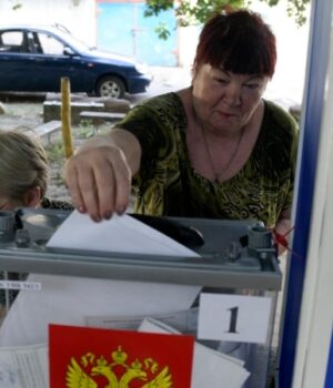 «Аби-виявити-ставлення-до-Путіна»:-Росія-готує-окуповані-території-до-«виборів»-у-Держдуму-РФ