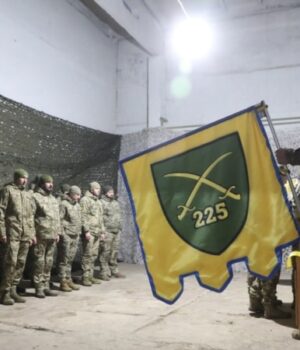 «Загороджувальні-загони»-у-225-му-ОШП?-Скандал-у-ще-одному-«полку-Сирського» «Загороджувальні-загони»-у-225-му-ОШП?-Скандал-у-ще-одному-«полку-Сирського»