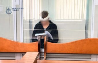 Киянина, який завдав лікарці ВЛК 17 ударів ножем, взяли під варту без права застави Киянина,-який-завдав-лікарці-ВЛК-17-ударів-ножем,-взяли-під-варту-без-права-застави