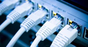 Якщо ви користуєтеся інтернет-кабелем, варто знати різницю між RJ45 і Ethernet Якщо-ви-користуєтеся-інтернет-кабелем,-варто-знати-різницю-між-rj45-і-ethernet