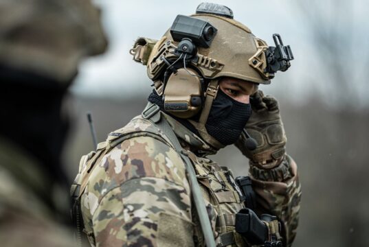 Удари українських дронів по російських цілях на півдні України Дрони ГУР уразили дороговартісні цілі росіян на півдні України (відео)