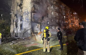 Масована атака на Київ: російські ракети вдарили по столиці в ніч на 1 серпня Приліт балістики у Києві потрапив на бодікамеру поліцейських (відео)