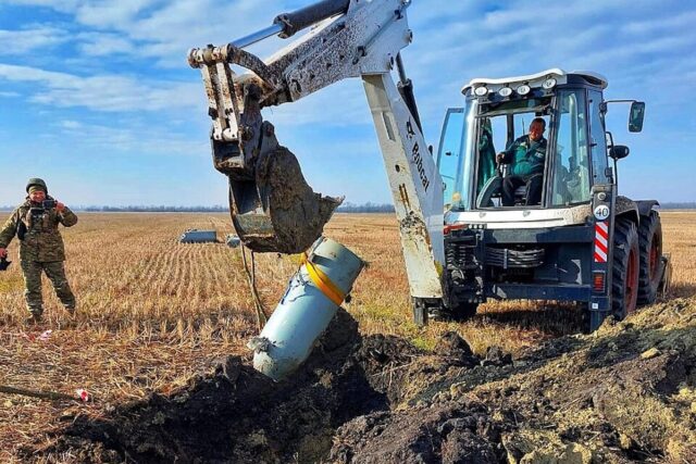 У Польщі істерія через російську ракету: звинувачують Україну, – ЗМІ У-Польщі-істерія-через-російську-ракету:-звинувачують-Україну,-–-ЗМІ
